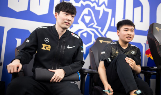 峰林警察半 峰林警察半