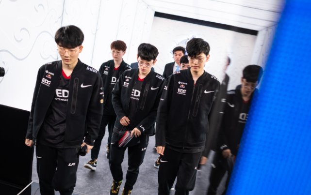 半衰期来临 半衰期来临